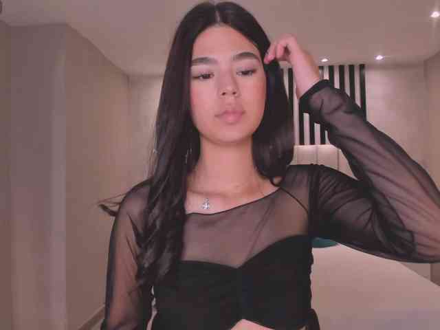 EllieScott webcam