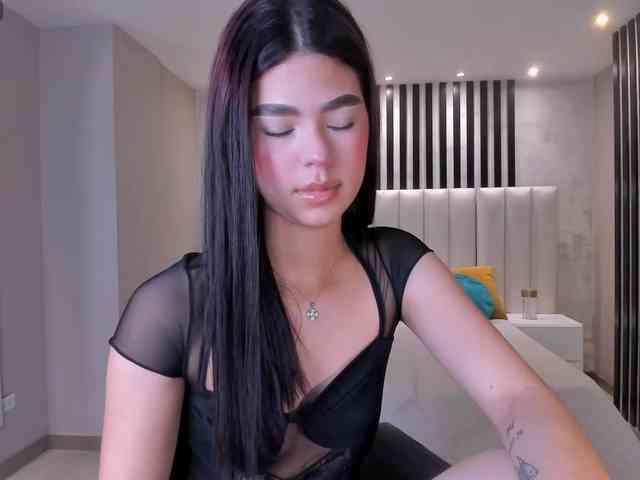 EllieScott webcam
