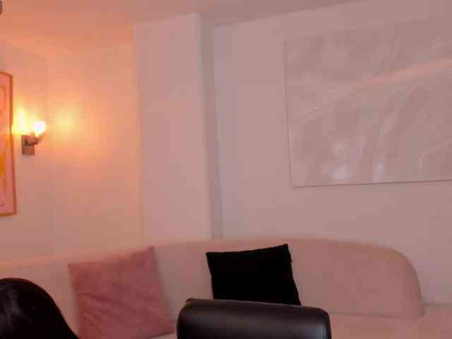 EllieScott webcam