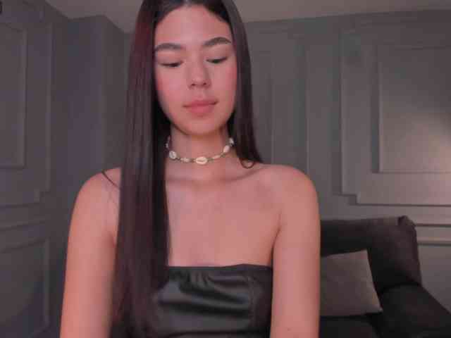 EllieScott webcam