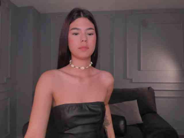 EllieScott webcam