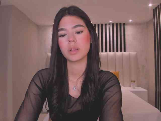 EllieScott webcam