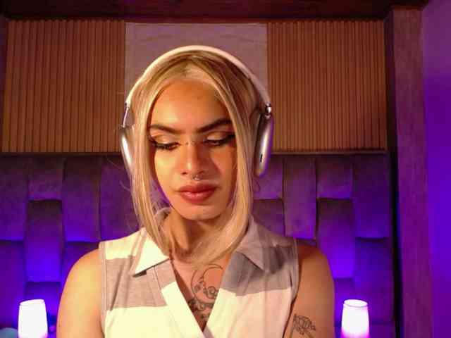 amapolahs Live Webcam on BongaCams