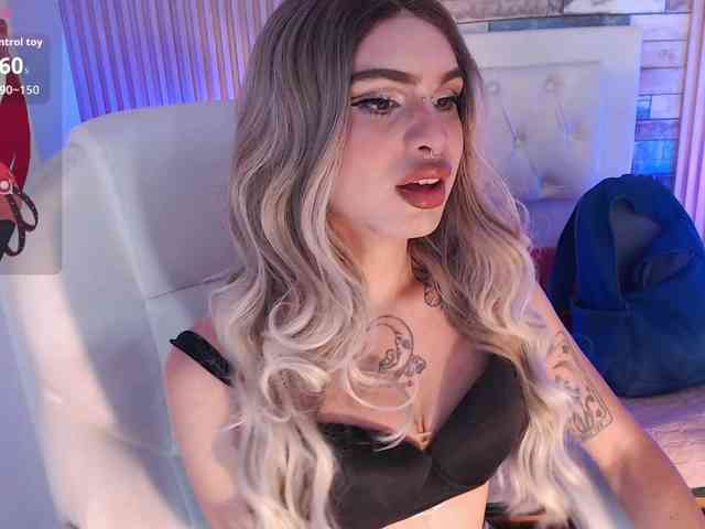 amapolahs Live Webcam on BongaCams