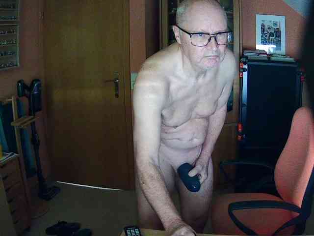 Multi1860 Live Webcam on BongaCams