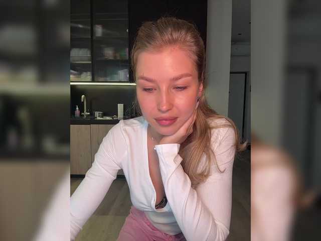 sweetpeach77's BongaCams show and profile