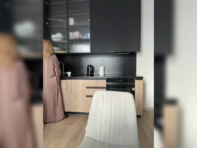 sweetpeach77's BongaCams show and profile