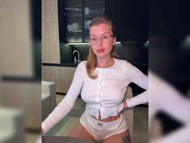 dirty chat room Sweetpeach77