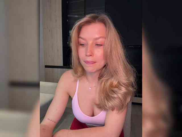 sweeetpeach webcam