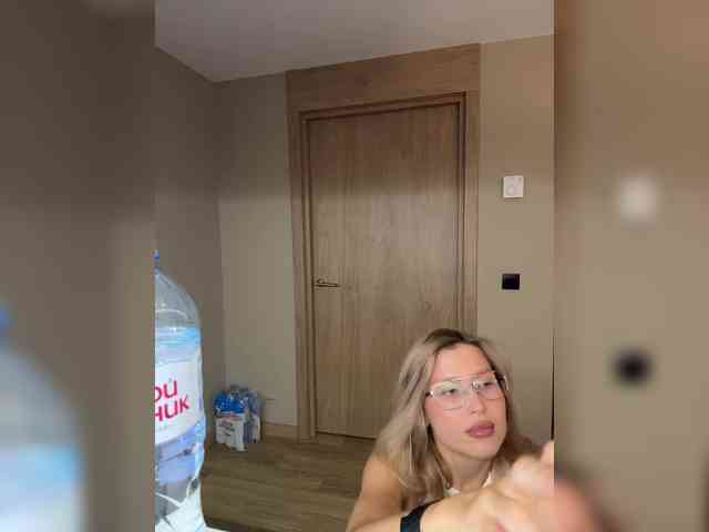 sweetpeach77 webcam