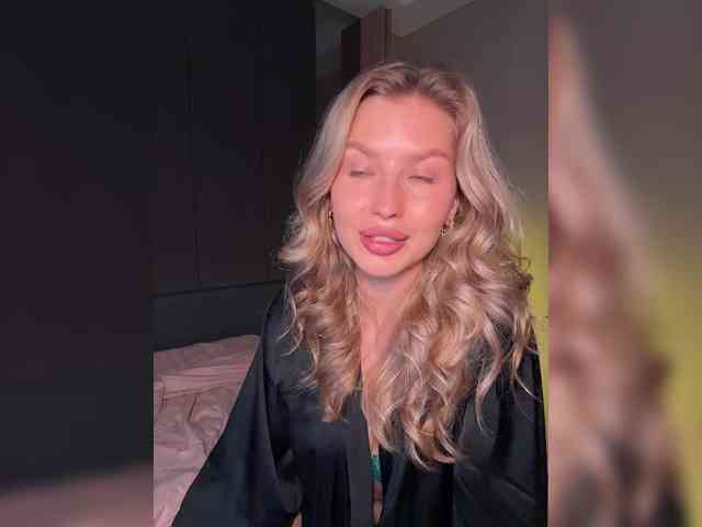 sweetpeach77 webcam