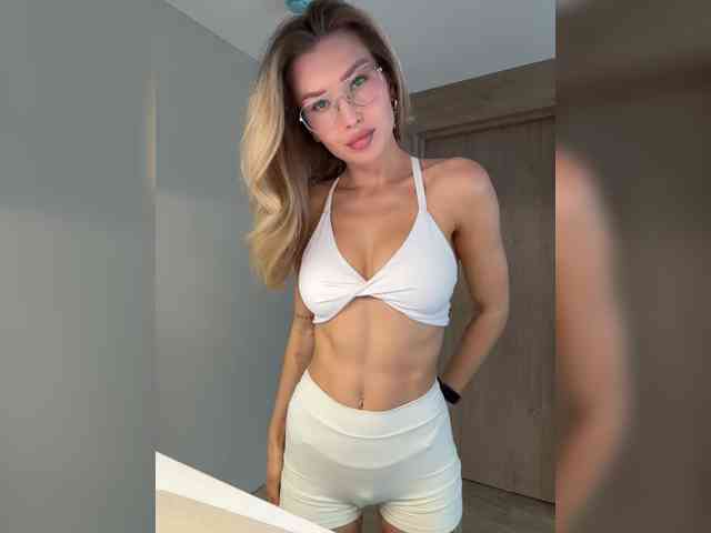 sweetpeach77 webcam