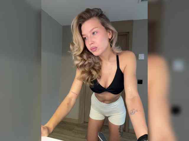 sweetpeach77 webcam