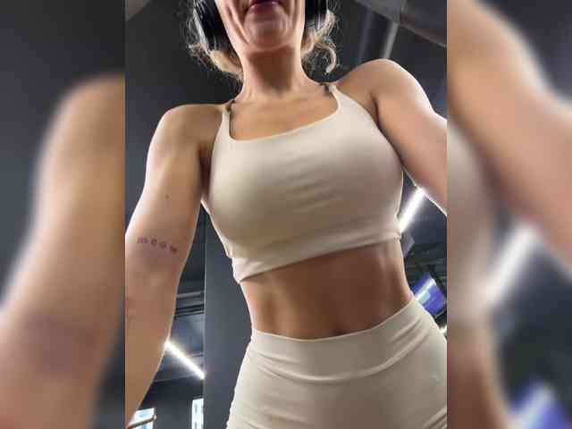 livesex webcam Sweetpeach77