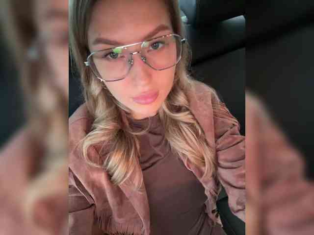 Модель: sweetpeach77