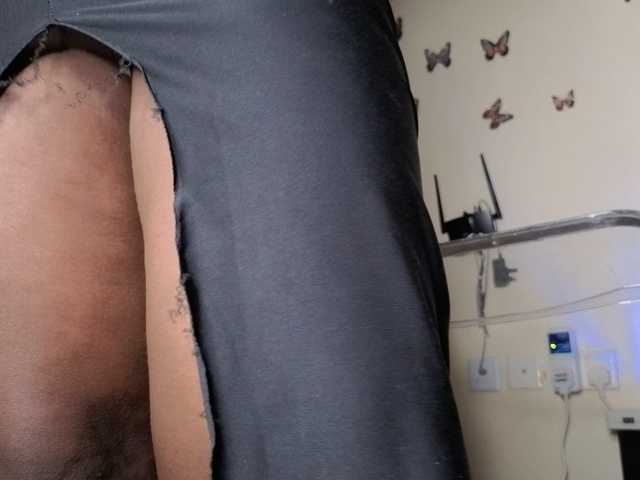 bigzonroe24's BongaCams show and profile