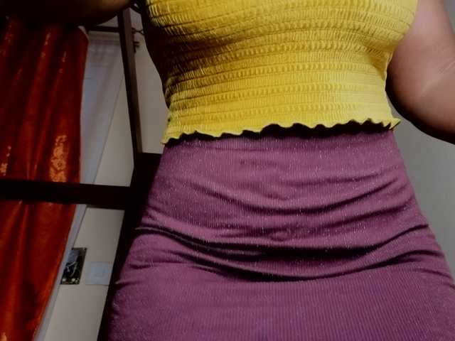 bigzonroe24's BongaCams show and profile