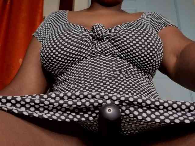 bigzonroe24 webcam