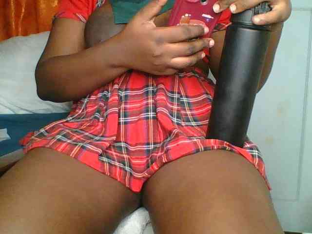 bigzonroe24 webcam