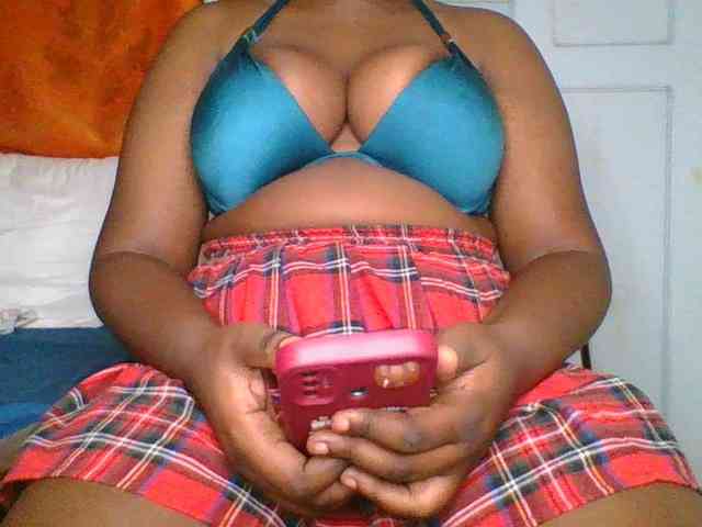 bigzonroe24 webcam