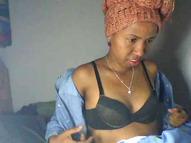 Nelliesexy webcam