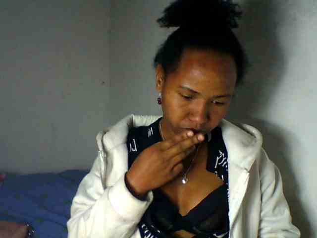 Nelliesexy webcam