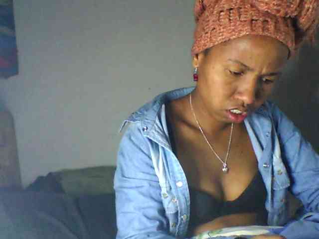 Nelliesexy webcam