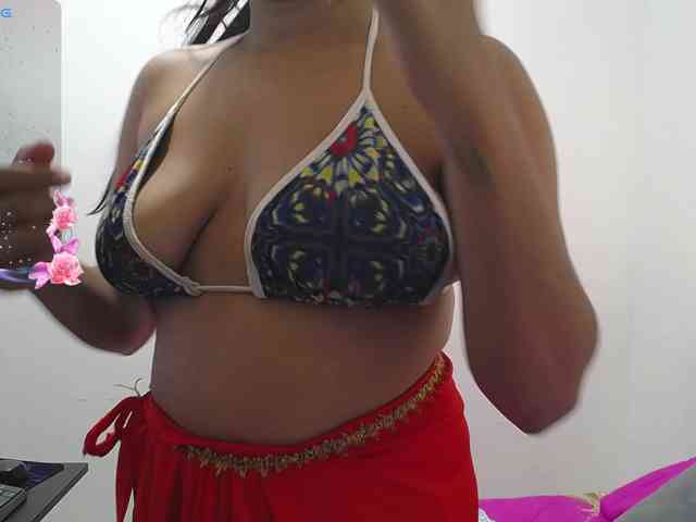 nayayalitza webcam