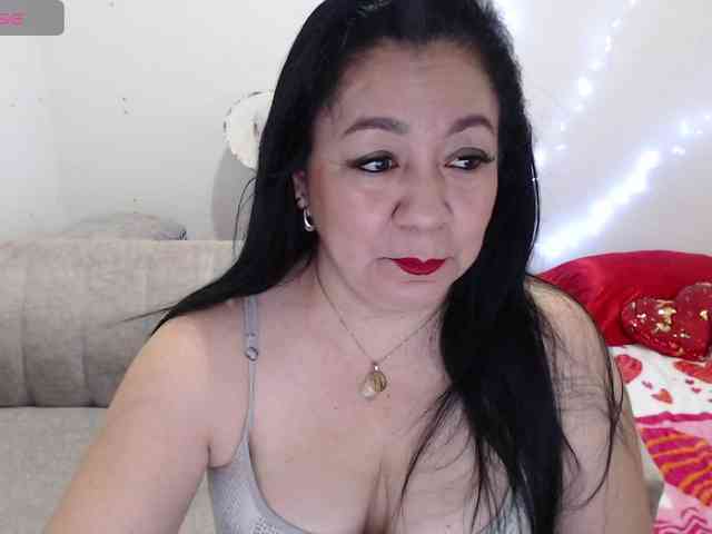 Lady-mature webcam
