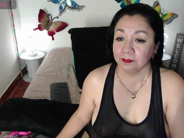 Lady-mature webcam