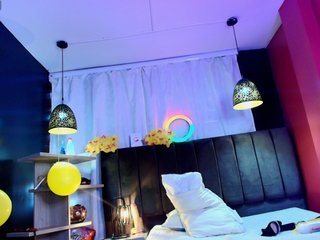 girl-amada Porn Show