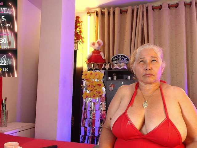 girl-amada's BongaCams show and profile
