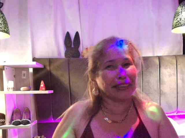 girl-amada webcam