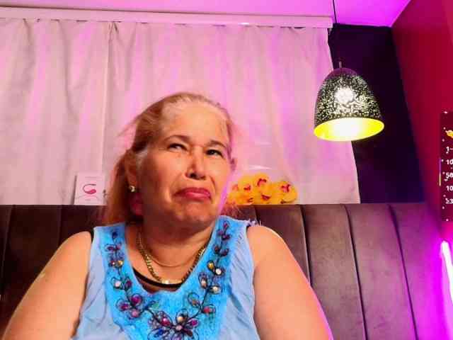 girl-amada webcam