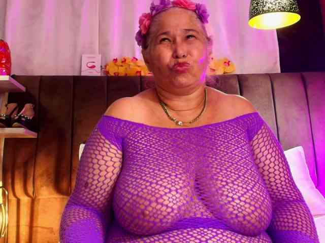 girl-amada webcam