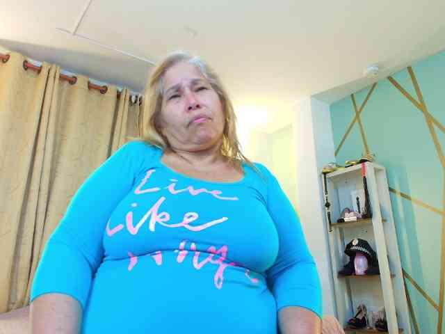girl-amada webcam