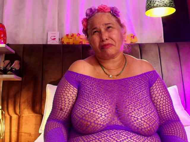 girl-amada webcam