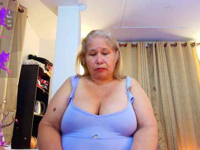 girl-amada webcam