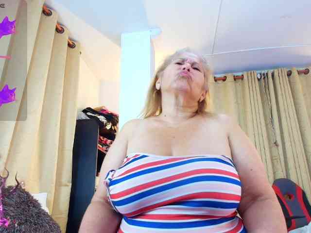 girl-amada webcam