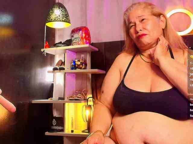girl-amada webcam