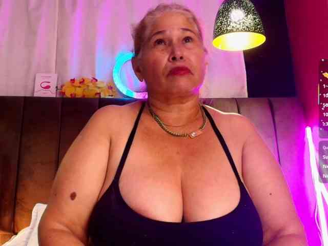 girl-amada webcam