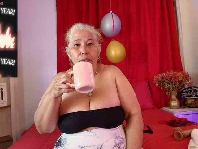 girl-amada girl-amada