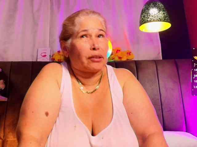 girl-amada webcam