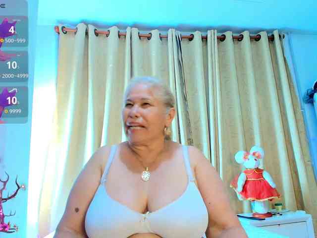 girl-amada girl-amada