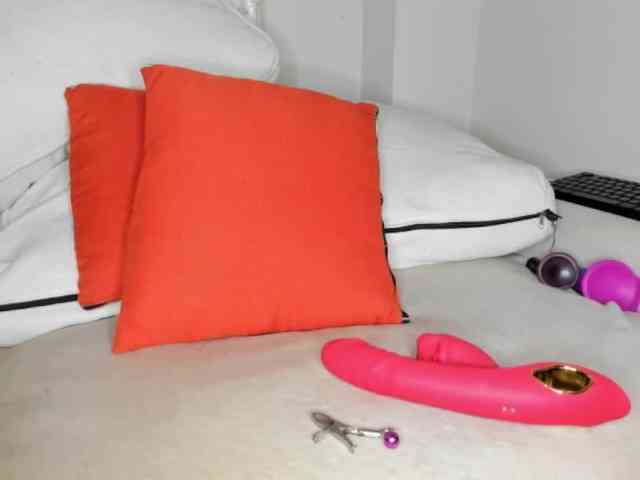 bigboobsh webcam
