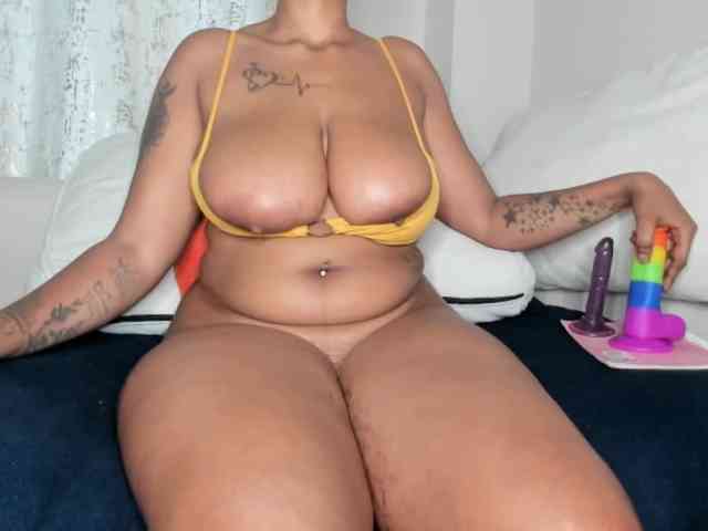 bigboobsh webcam