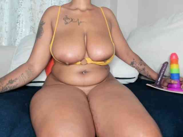 bigboobsh webcam