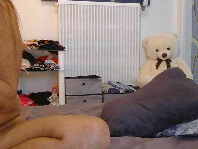 STEFANIA44 STEFANIA44