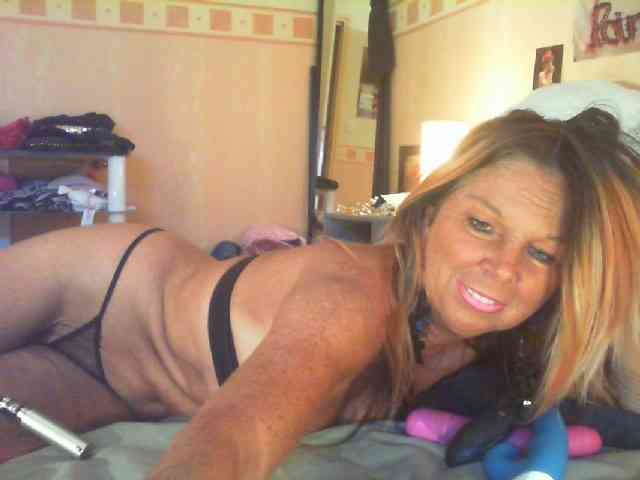 STEFANIA44 Live Webcam on BongaCams