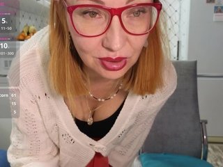 Pink-Lips Porn Show